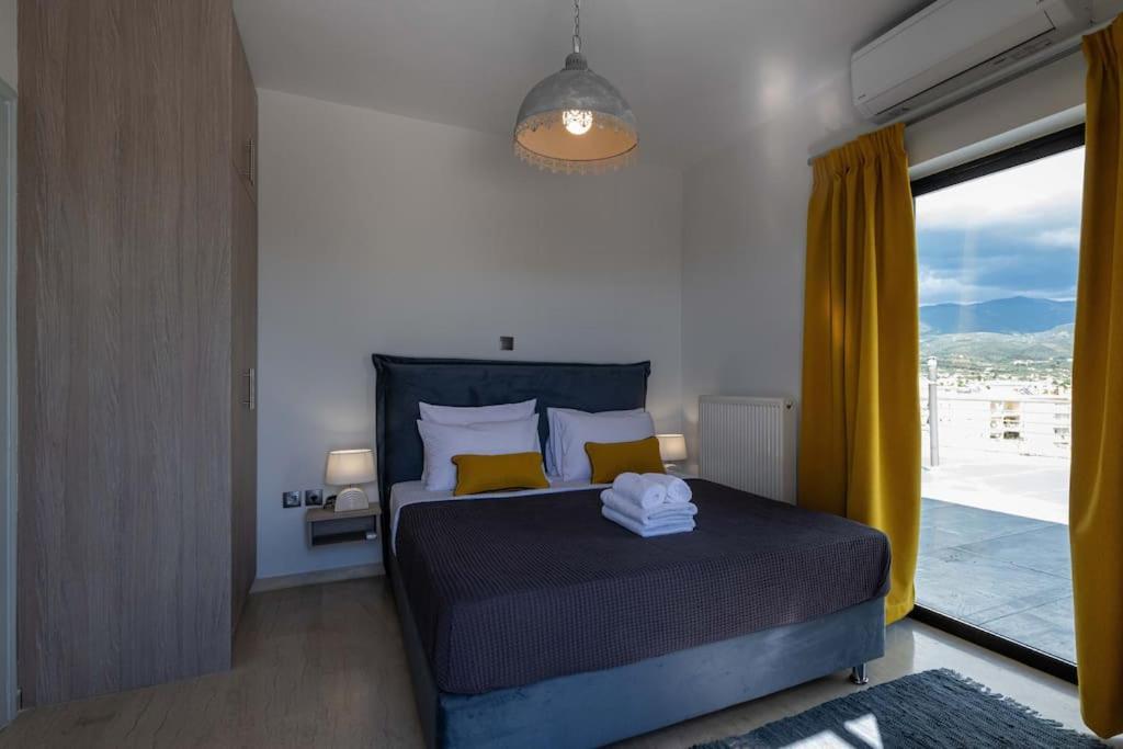 Skyhigh Haven Apartment Kalamata Ngoại thất bức ảnh