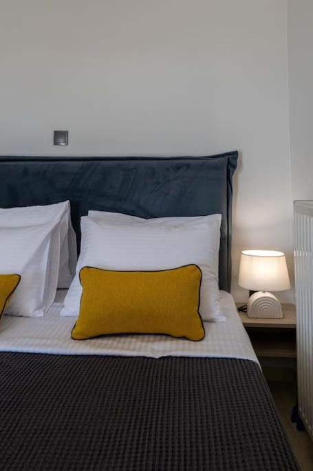 Skyhigh Haven Apartment Kalamata Ngoại thất bức ảnh