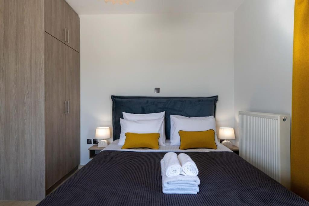 Skyhigh Haven Apartment Kalamata Ngoại thất bức ảnh