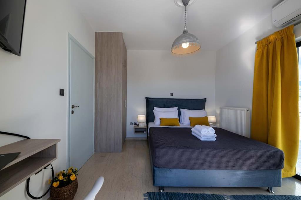 Skyhigh Haven Apartment Kalamata Ngoại thất bức ảnh