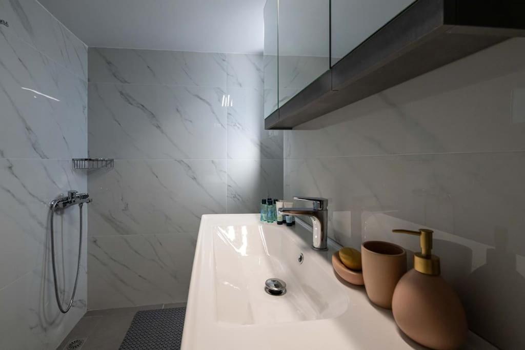 Skyhigh Haven Apartment Kalamata Ngoại thất bức ảnh