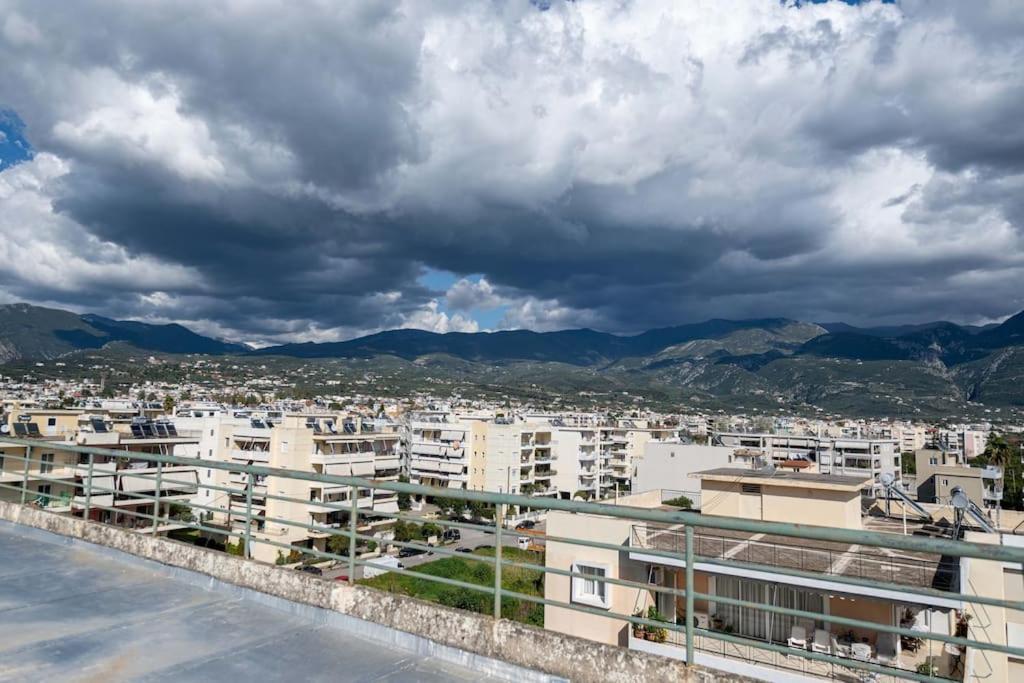 Skyhigh Haven Apartment Kalamata Ngoại thất bức ảnh