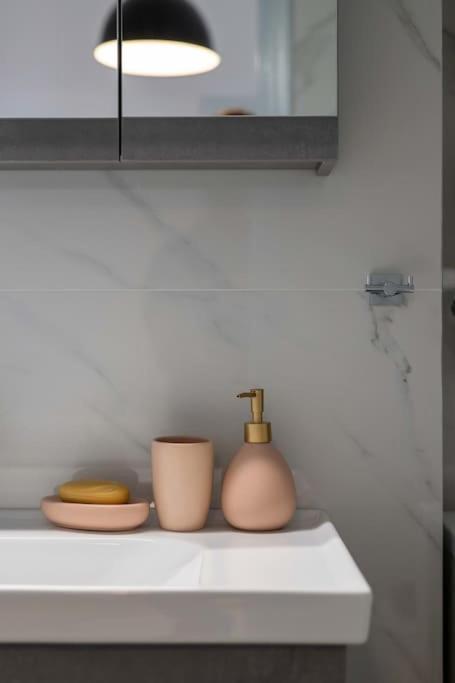 Skyhigh Haven Apartment Kalamata Ngoại thất bức ảnh