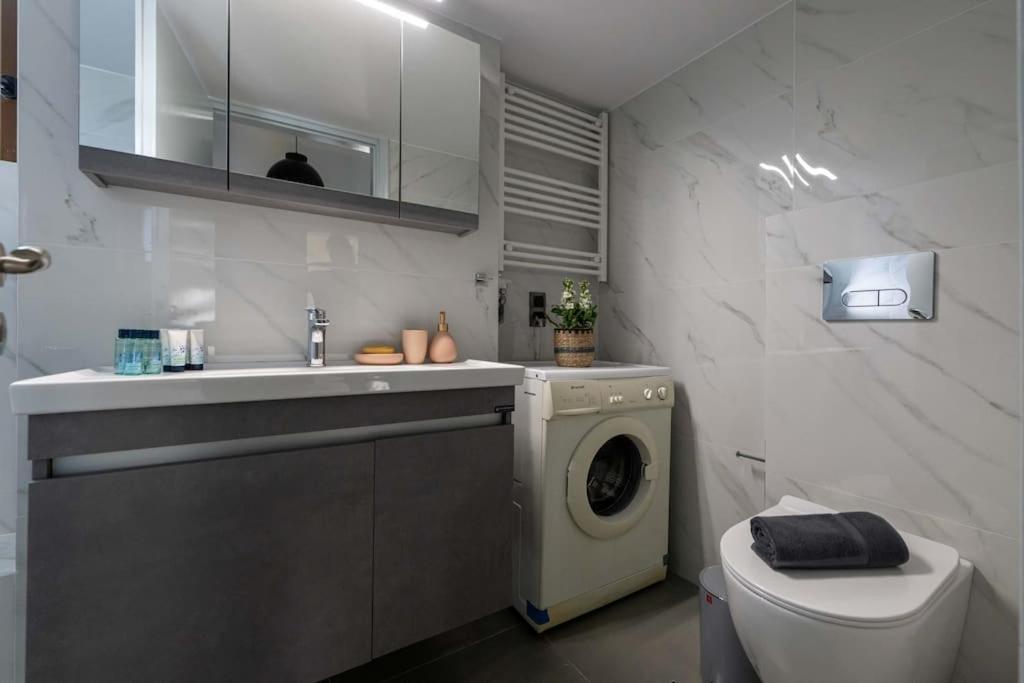 Skyhigh Haven Apartment Kalamata Ngoại thất bức ảnh