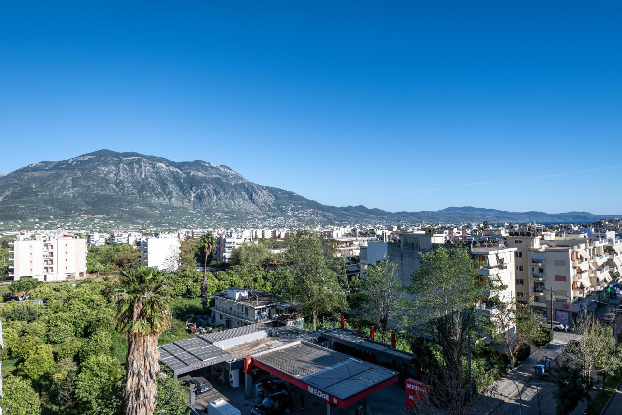 Skyhigh Haven Apartment Kalamata Ngoại thất bức ảnh